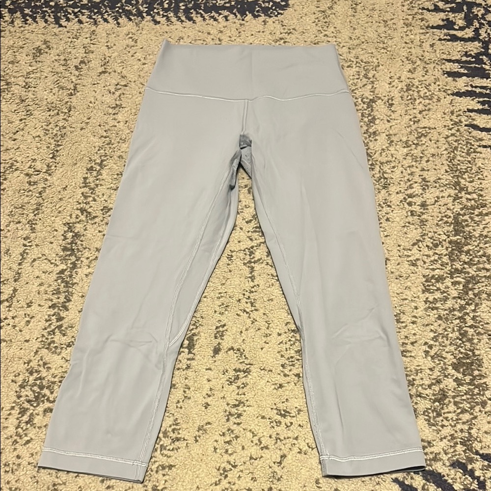 Lululemon baby blue cropped align leggings